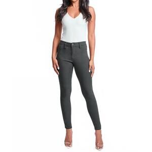 NEW YMI bianca mid-rise skinny jeans in jet set
